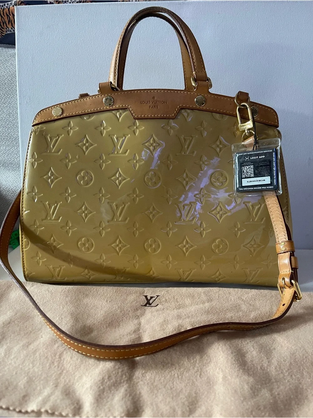 Louis Vuitton Vernis Blair MM Monogram Dune Shoulder Bag